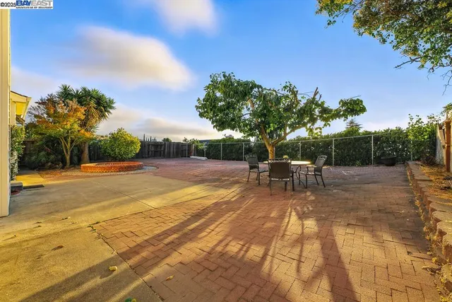 $975,000 | 109 Oak Court, Hercules, CA 94547