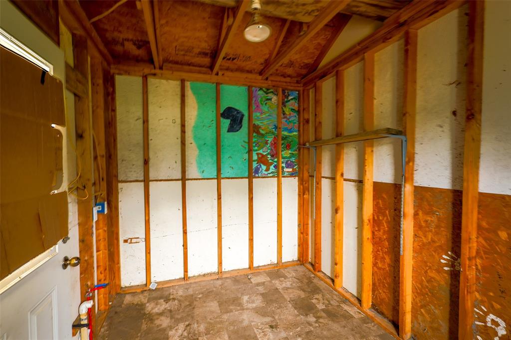 609 West 12th Street Cisco, TX 76437 - Photo 8 of 11 a view of an empty room