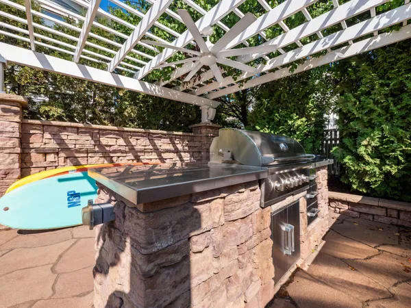 $2,398,000 | 53 North Shore Drive, South Haven, MI 49090