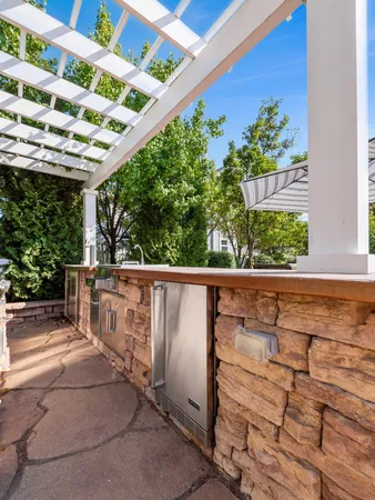 $2,398,000 | 53 North Shore Drive, South Haven, MI 49090