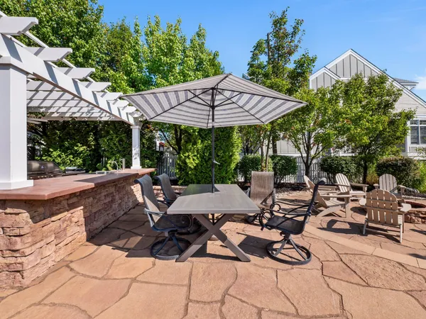 $2,398,000 | 53 North Shore Drive, South Haven, MI 49090