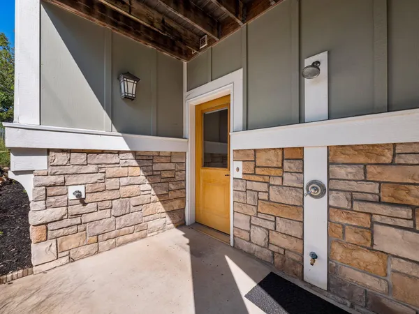 $2,398,000 | 53 North Shore Drive, South Haven, MI 49090