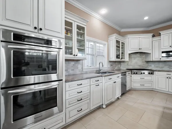 $2,398,000 | 53 North Shore Drive, South Haven, MI 49090