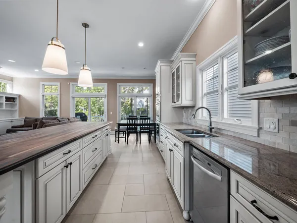 $2,398,000 | 53 North Shore Drive, South Haven, MI 49090