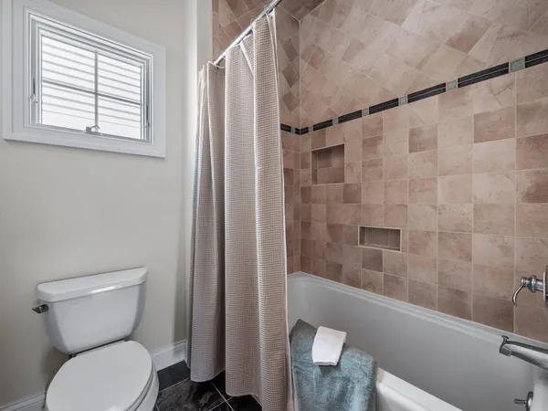 $2,398,000 | 53 North Shore Drive, South Haven, MI 49090