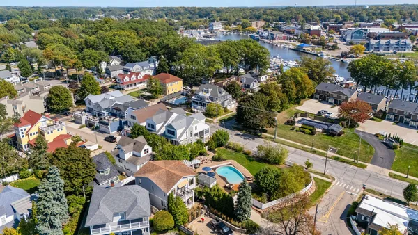 $2,398,000 | 53 North Shore Drive, South Haven, MI 49090