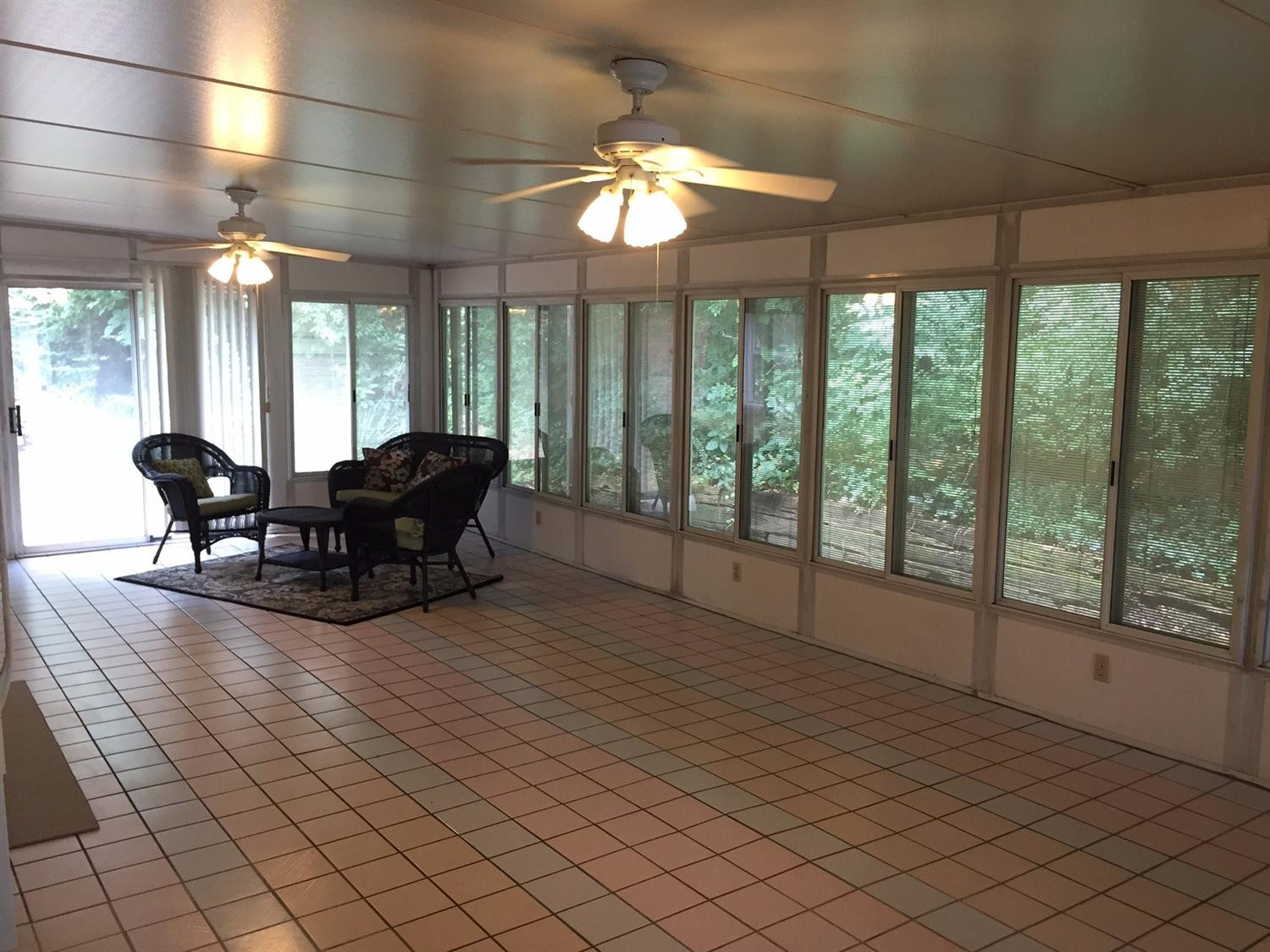 104 Bell Road Middlesboro, KY 40965 - Photo 14 of 21 Photo 14