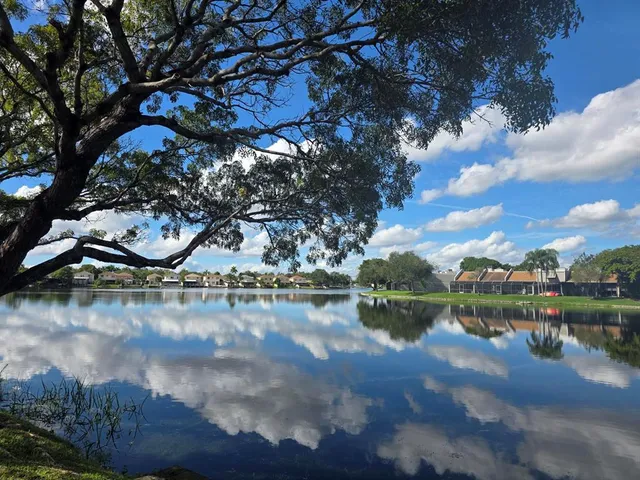 $139,000 | 1001 Colony Point Circle, Unit 405, Pembroke Pines, FL 33026