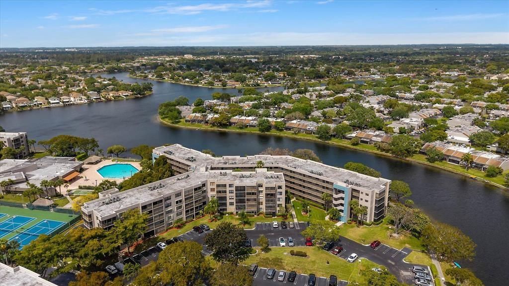 1001 Colony Point Circle, Unit 405 Pembroke Pines, FL 33026 - Photo 15 of 15