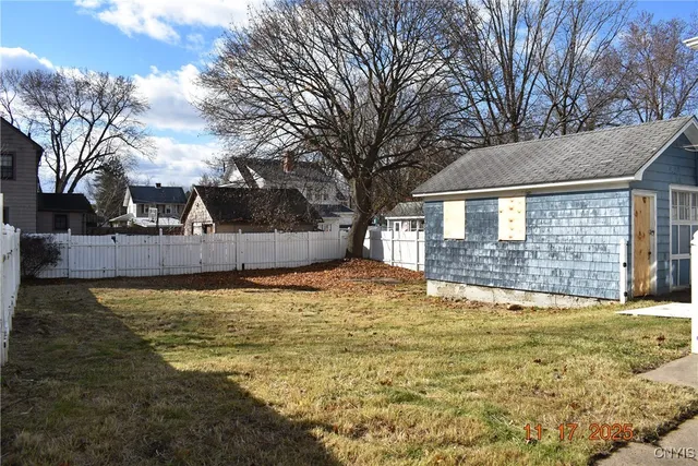 $74,900 | 704 Maple Avenue, Elmira, NY 14904