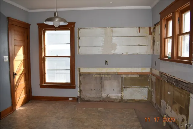 $74,900 | 704 Maple Avenue, Elmira, NY 14904