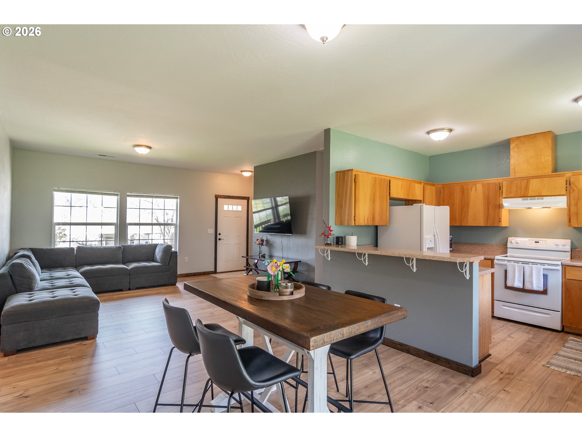 1102 Cook Street Myrtle Creek, OR 97457 - Photo 11 of 41