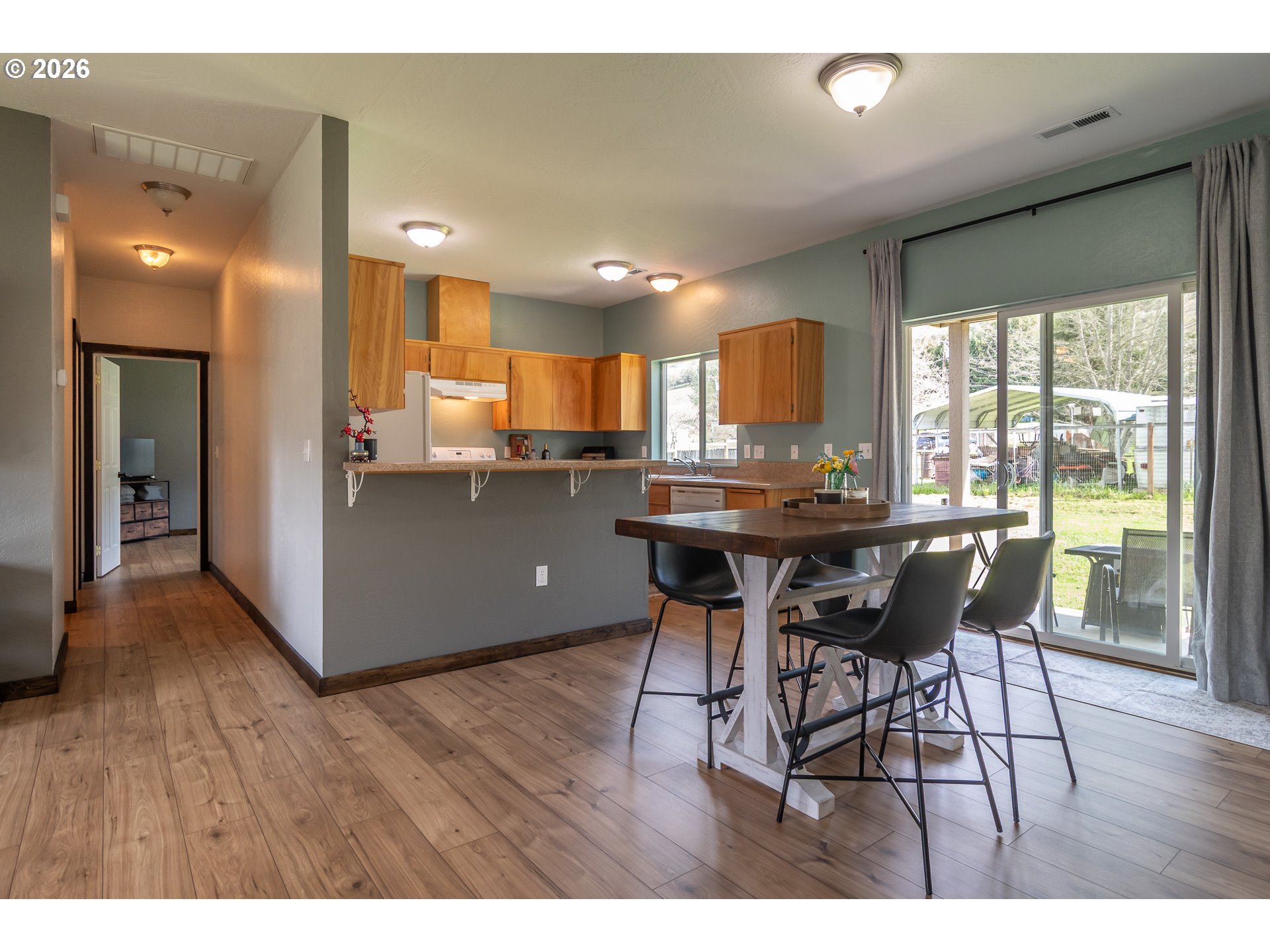 1102 Cook Street Myrtle Creek, OR 97457 - Photo 8 of 41