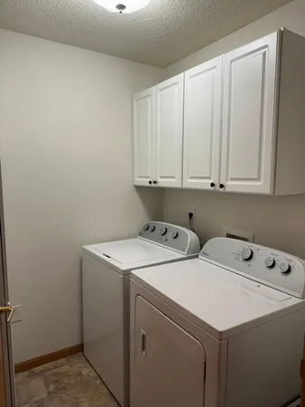 $188,500 | 2231 North Penn Place, Unit 322, North St. Paul, MN 55109