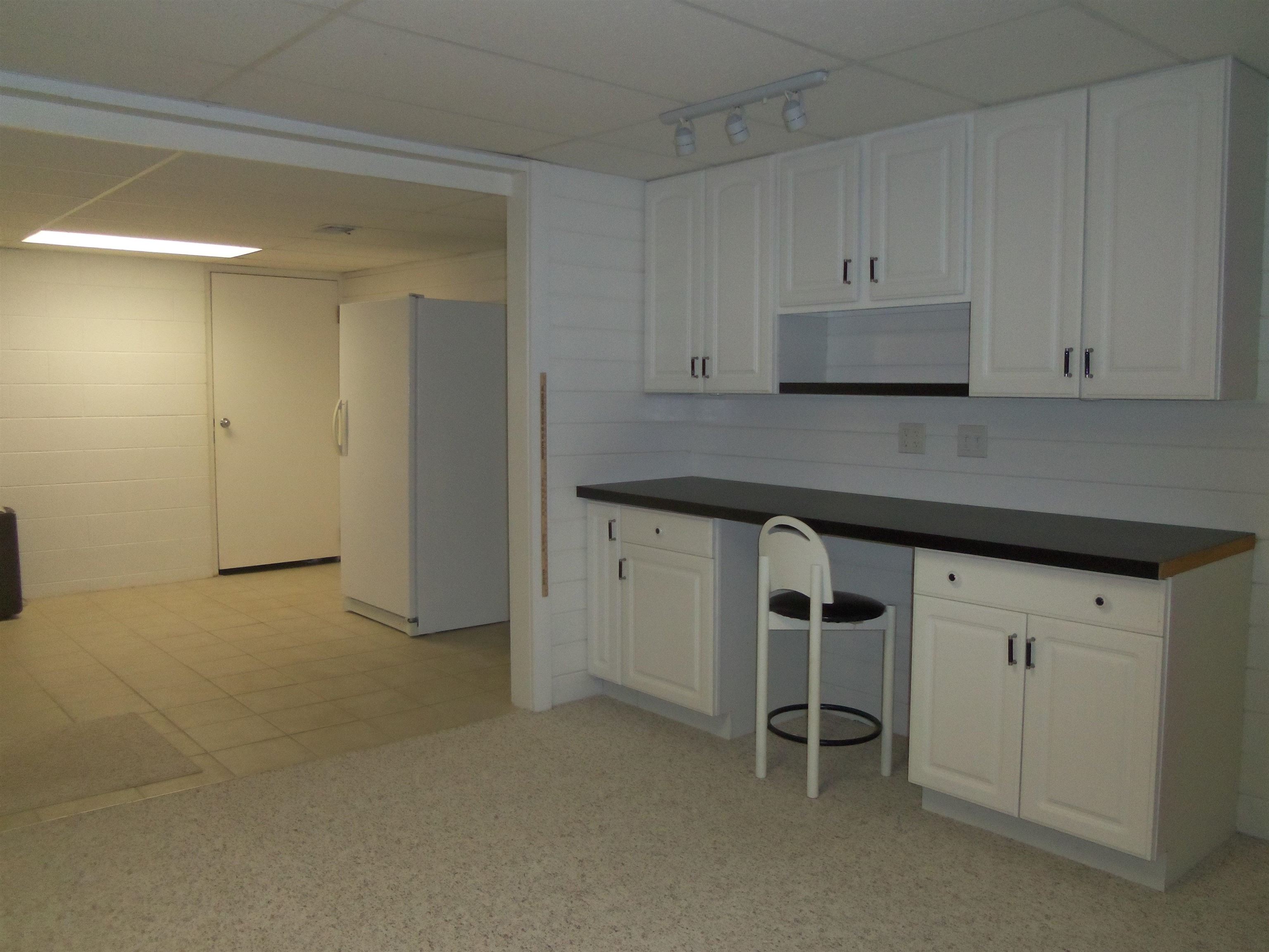 5310 East Carpenter Road Flint, MI 48506 - Photo 37 of 70 50117534-36.JPG
