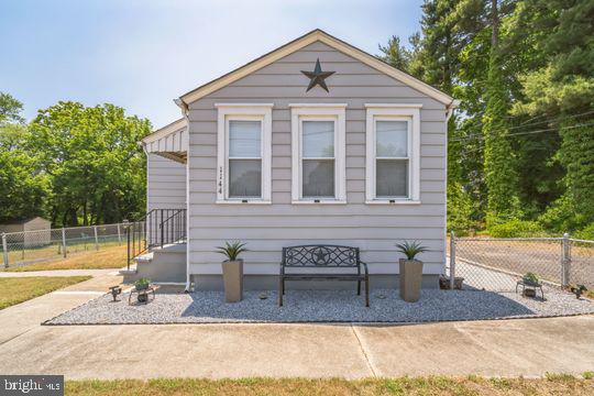 1144 Berkley Road Gibbstown, NJ 08027 - Photo 2 of 36