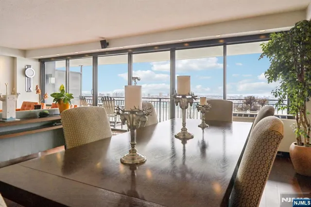 $998,000 | 1500 Palisade Avenue, Unit 27C, Fort Lee, NJ 07024