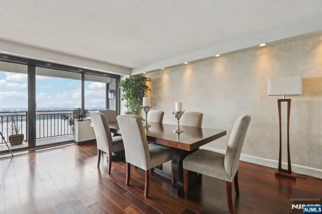 $998,000 | 1500 Palisade Avenue, Unit 27C, Fort Lee, NJ 07024