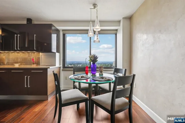 $998,000 | 1500 Palisade Avenue, Unit 27C, Fort Lee, NJ 07024