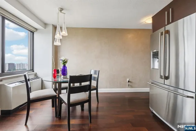 $998,000 | 1500 Palisade Avenue, Unit 27C, Fort Lee, NJ 07024