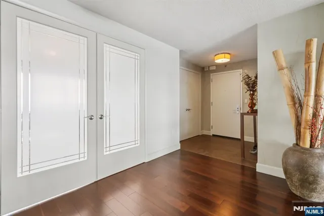 $998,000 | 1500 Palisade Avenue, Unit 27C, Fort Lee, NJ 07024