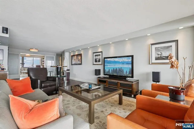$998,000 | 1500 Palisade Avenue, Unit 27C, Fort Lee, NJ 07024