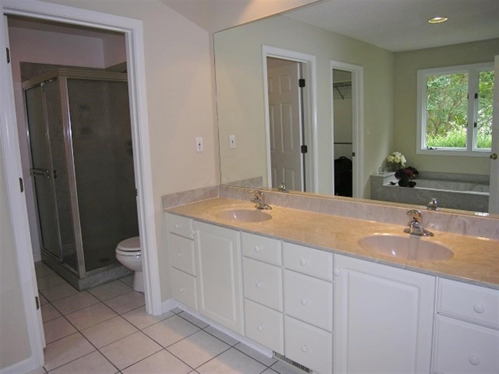 111 Shadowood Road Clemson, SC 29631 - Photo 17 of 23
