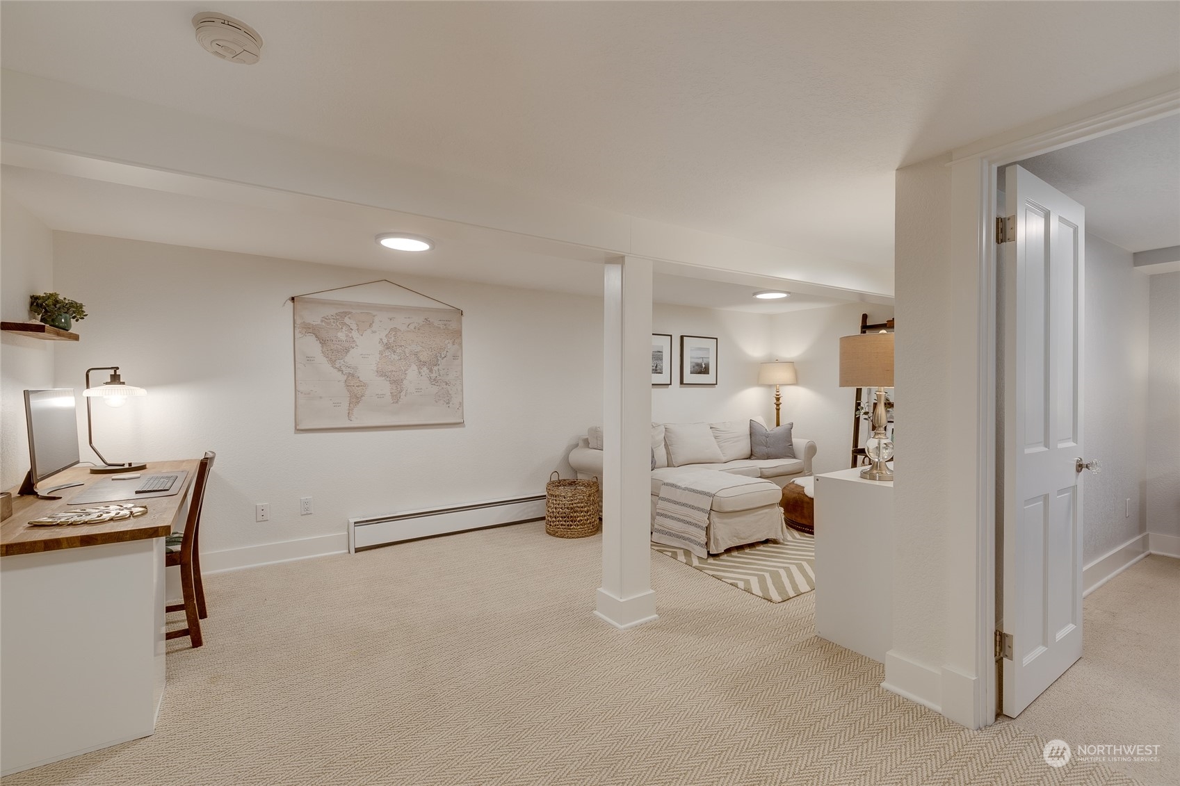 651 Northwest 89th Street Seattle, WA 98117 - Photo 35 of 38 a living room with furniture