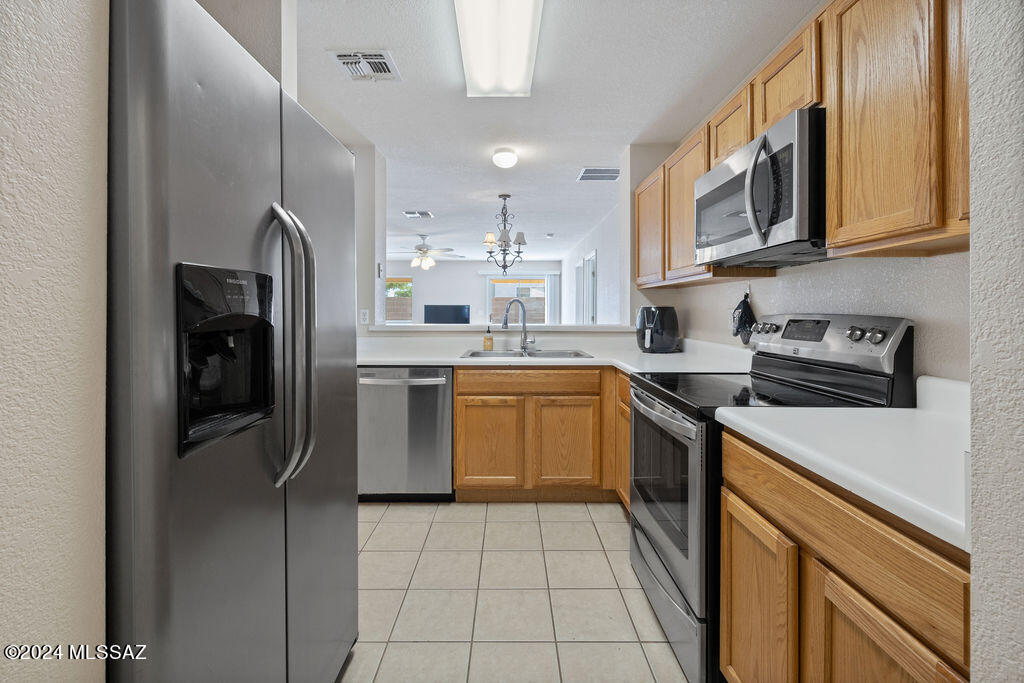 7058 Mitchell Flyer Road Tucson, AZ 85730 - Photo 10 of 26 Gallery Image 10