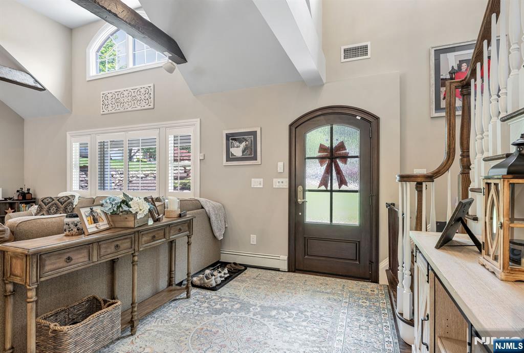 31 Osceola Road Wayne, NJ 07470 - Photo 5 of 44