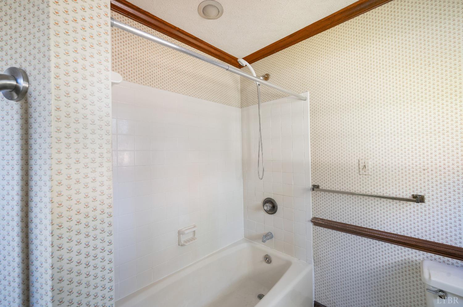 101 Foxhall Drive Forest, VA 24551 - Photo 36 of 54 a bathroom with a bathtub and shower