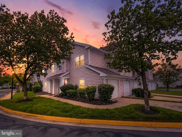 $340,000 | 13909 King George Way, Unit 355, Upper Marlboro, MD 20772