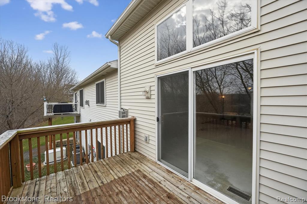 986 Spirea, Unit 44 Howell, MI 48843 - Photo 42 of 49