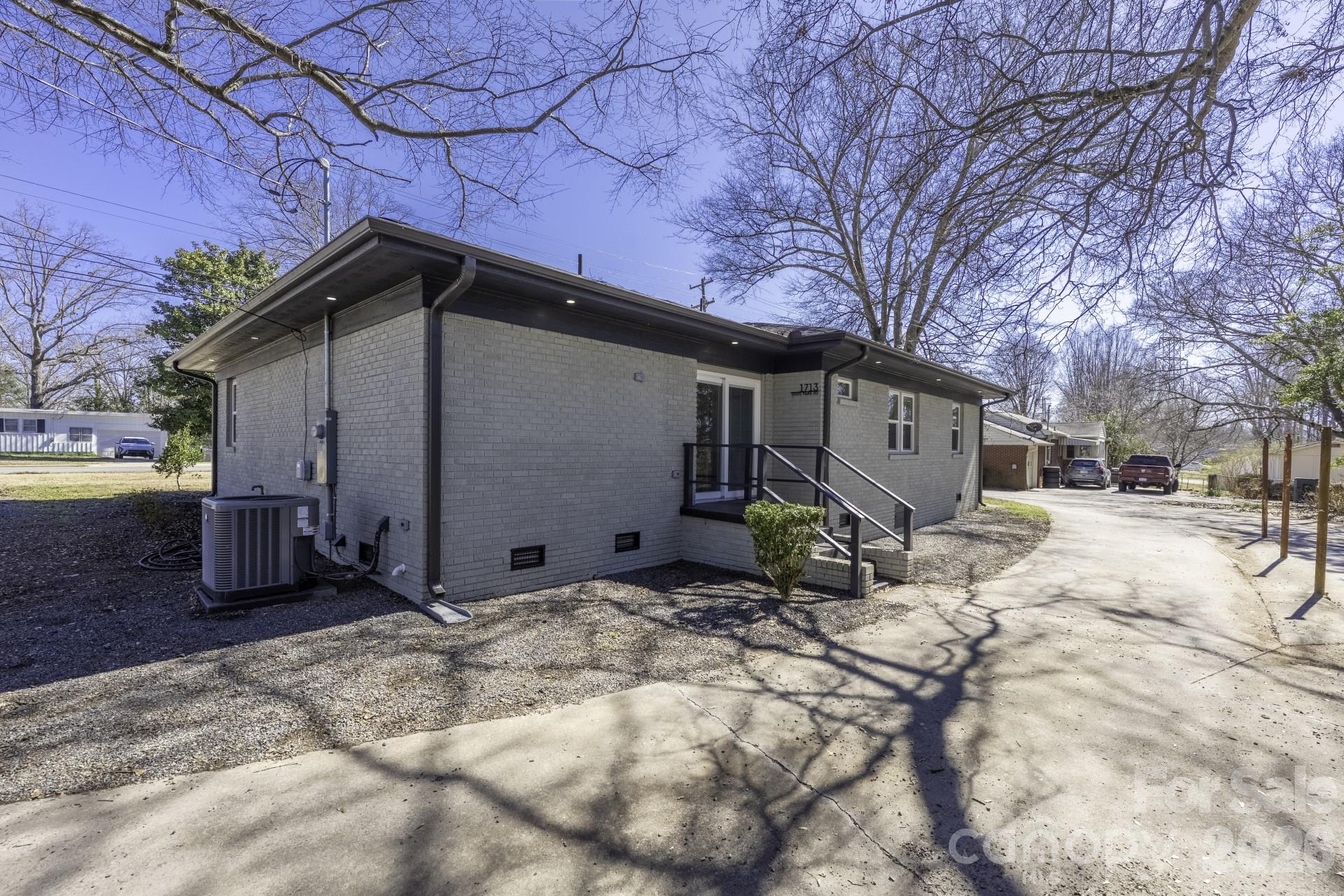 1713 Davis Park Road Gastonia, NC 28052 - Photo 25 of 48