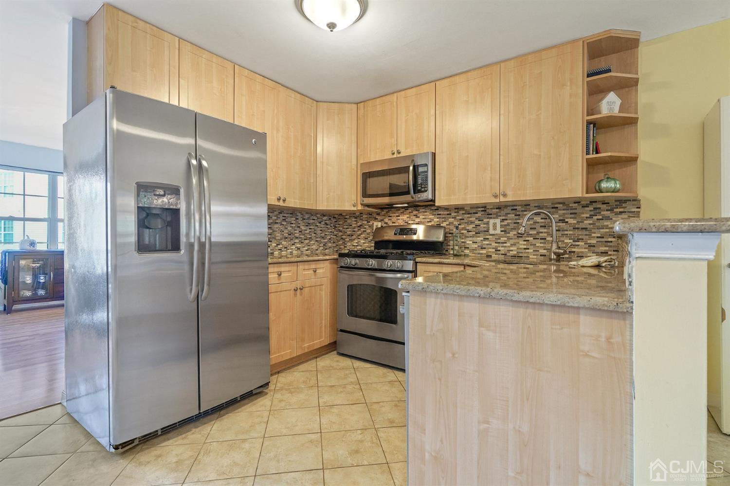 105 Salem Road North Brunswick, NJ 08902 - Photo 10 of 31 Gallery Image 10