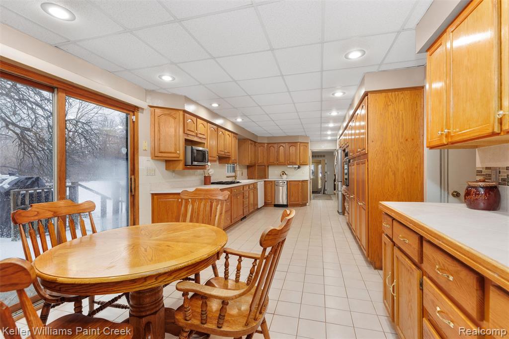 3780 Bass Lake Road Commerce Township, MI 48382 - Photo 15 of 45