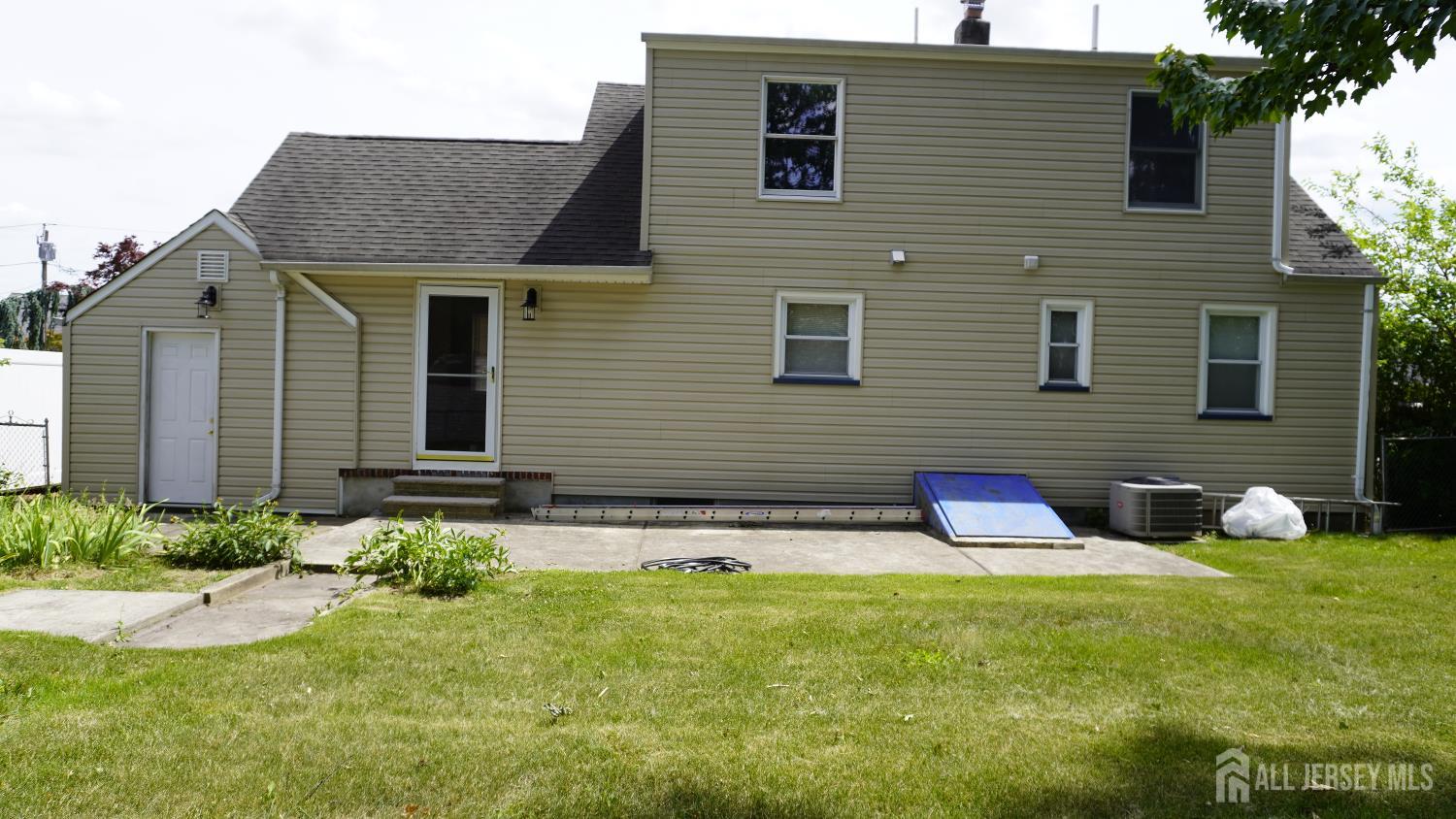 74 Warner Street Fords, NJ 08863 - Photo 15 of 15
