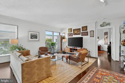 $325,000 | 777 7th Street Northwest, Unit 1119, Washington, DC 20001