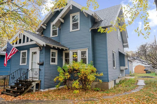 $215,000 | 820 33rd Avenue North, St. Cloud, MN 56303