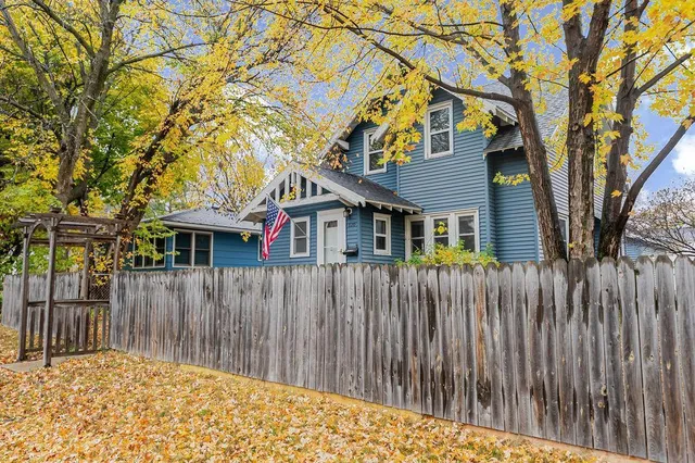 $215,000 | 820 33rd Avenue North, St. Cloud, MN 56303