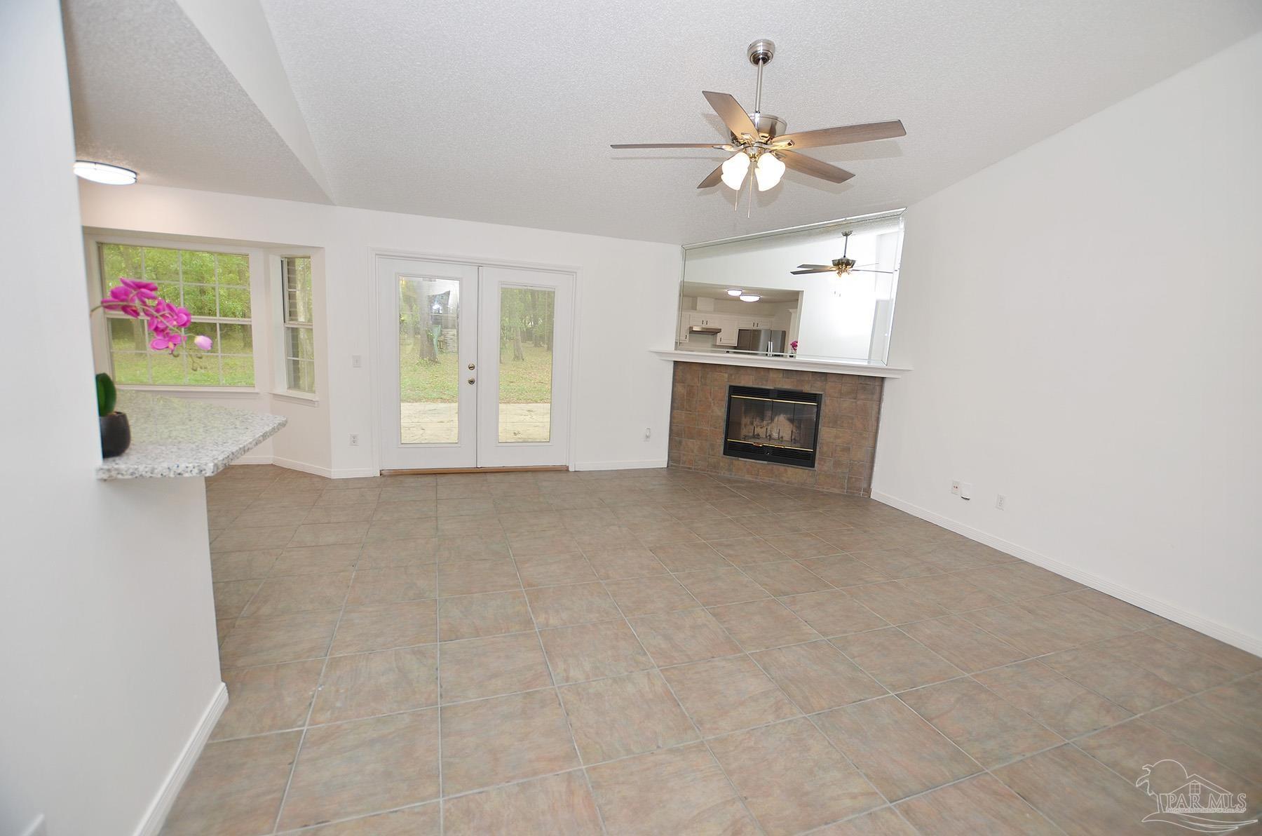 5820 Ibis Road Milton, FL 32583 - Photo 6 of 36
