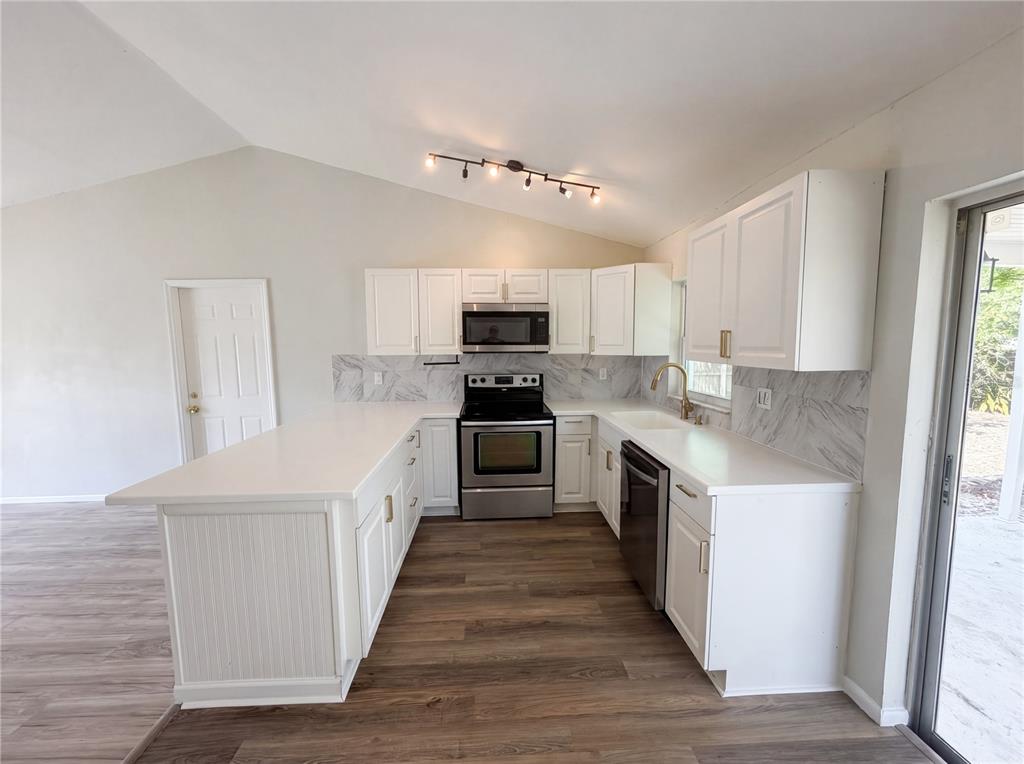 3130 Ludlow Drive New Port Richey, FL 34655 - Photo 2 of 20