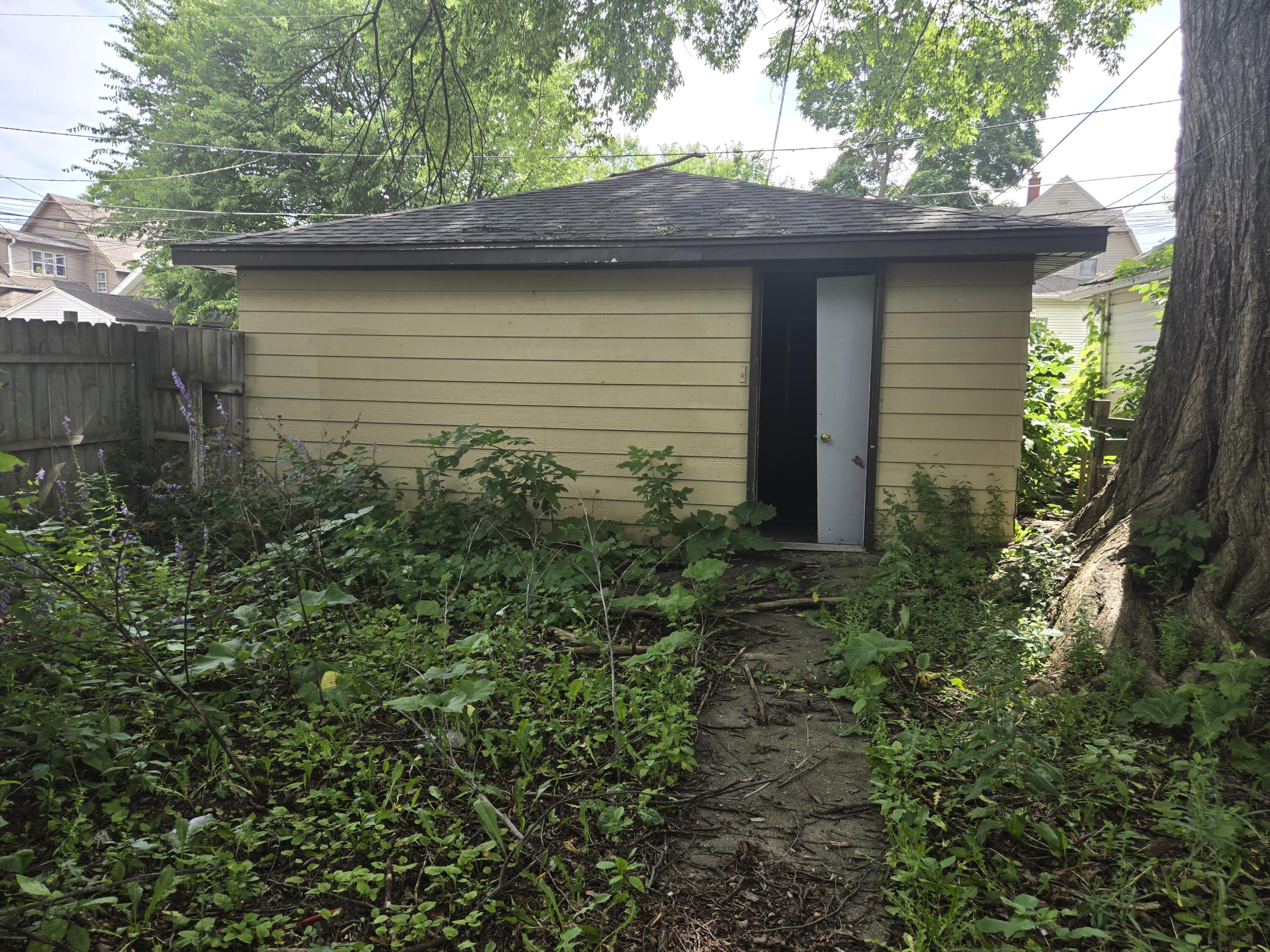 5326 North 38th Street Milwaukee, WI 53209 - Photo 18 of 18 5326 N 38th St