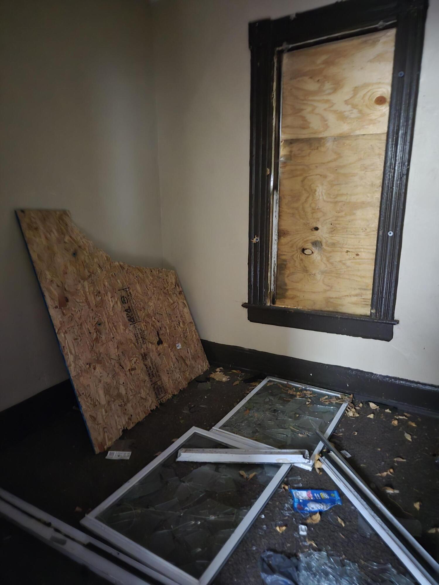 5326 North 38th Street Milwaukee, WI 53209 - Photo 10 of 18 5326 N 38th St