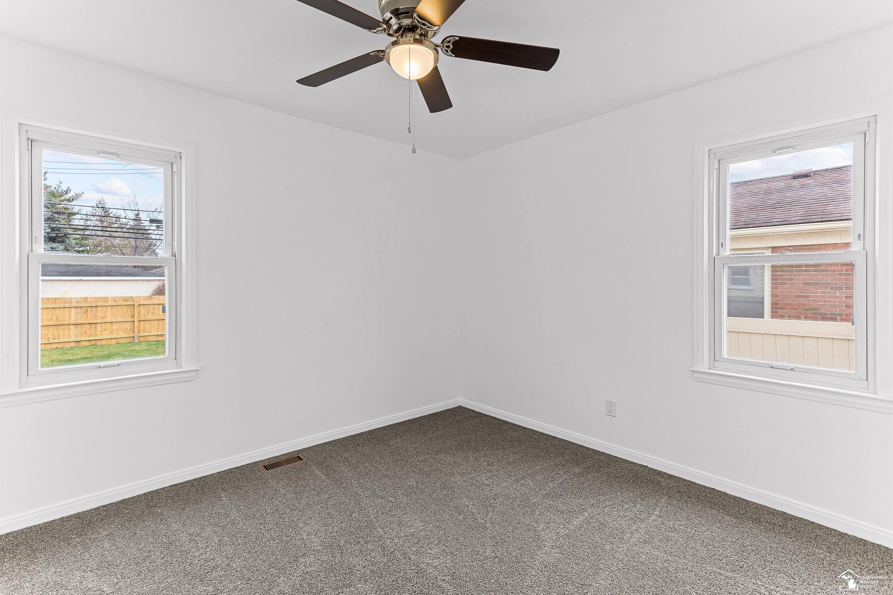 17033 Quarry Road Riverview, MI 48193 - Photo 21 of 42