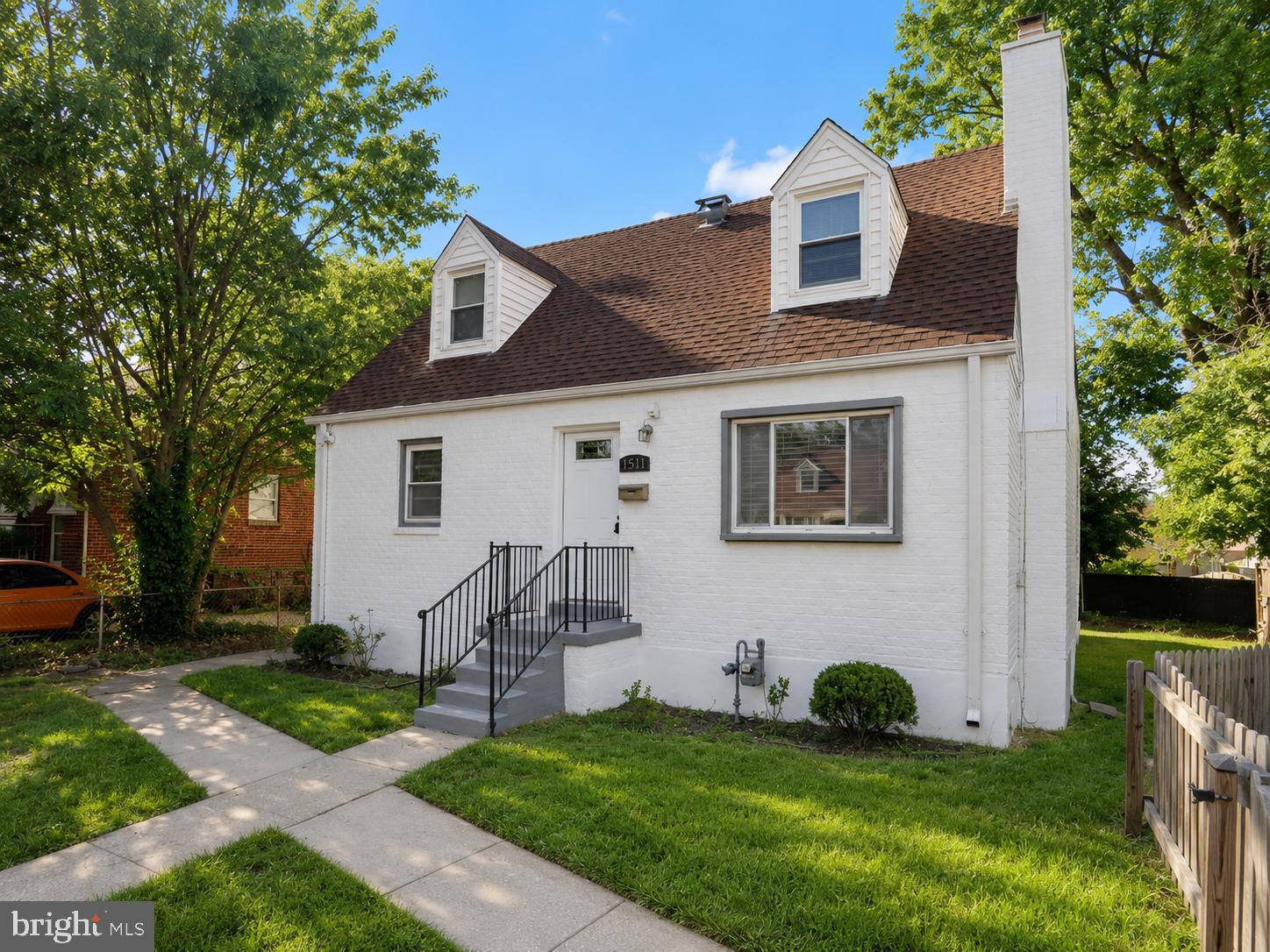 1511 Crest Road Silver Spring, MD 20902 - Photo 1 of 44