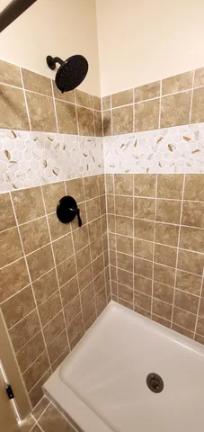 $184,900 | 3155 Coachman Road, Unit 408, Eagan, MN 55121