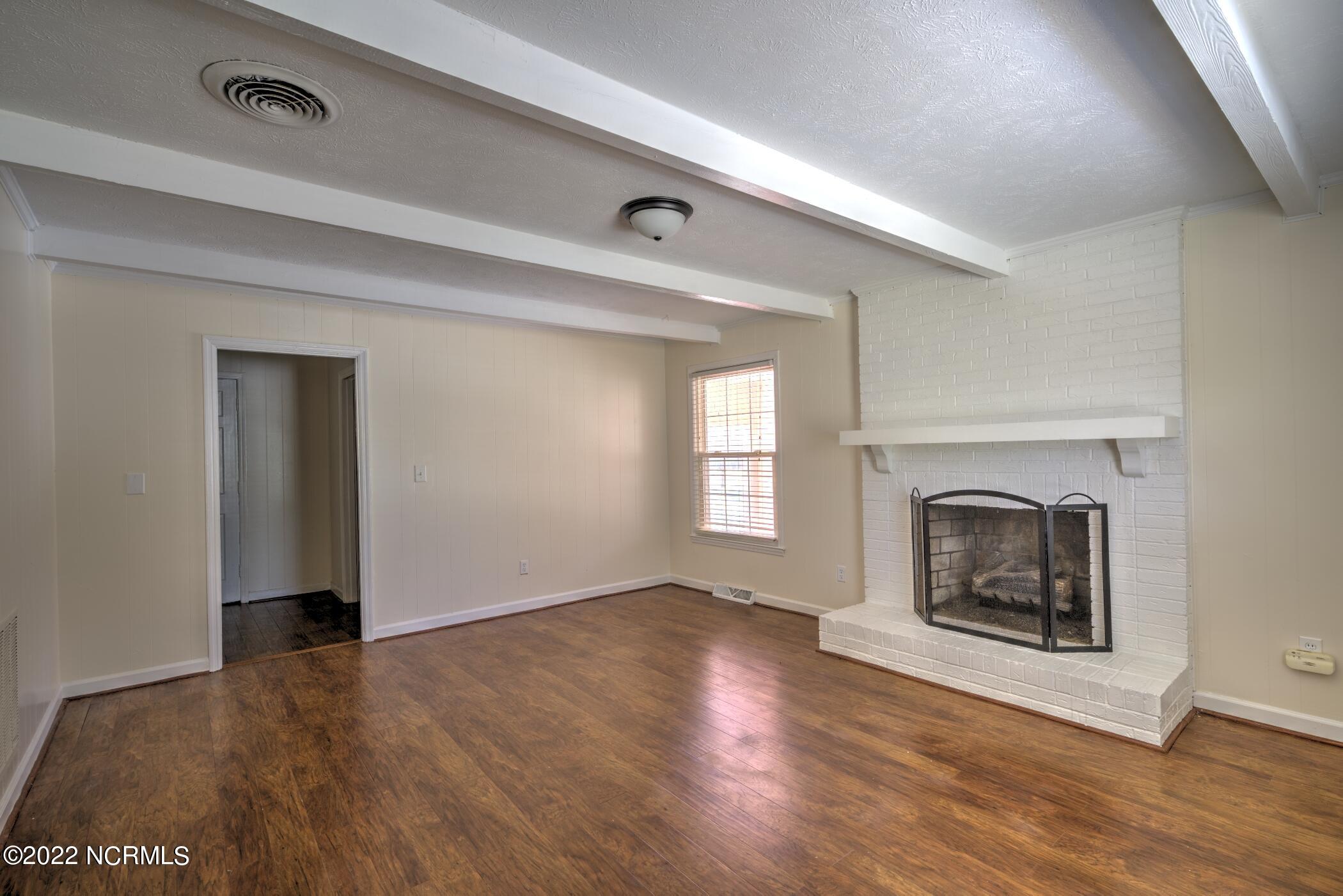 1034 Richmond Road Rockingham, NC 28379 - Photo 8 of 32 DSC09836_7_8