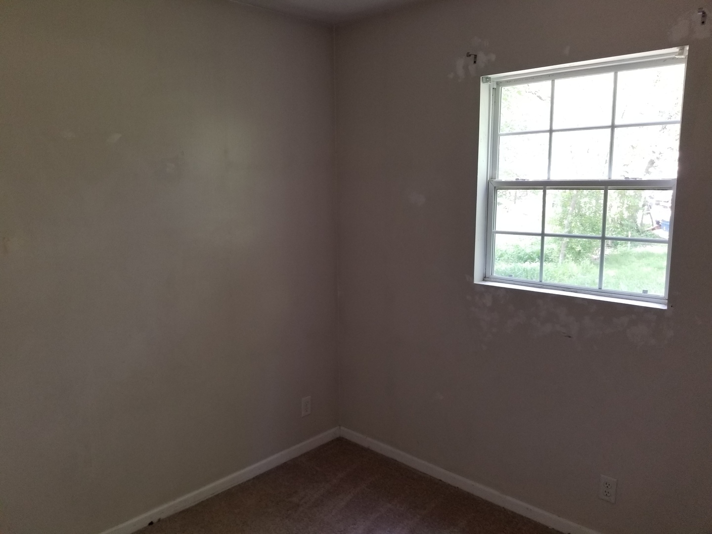 39477 North Hickory Avenue Antioch, IL 60002 - Photo 16 of 25 an empty room with a window