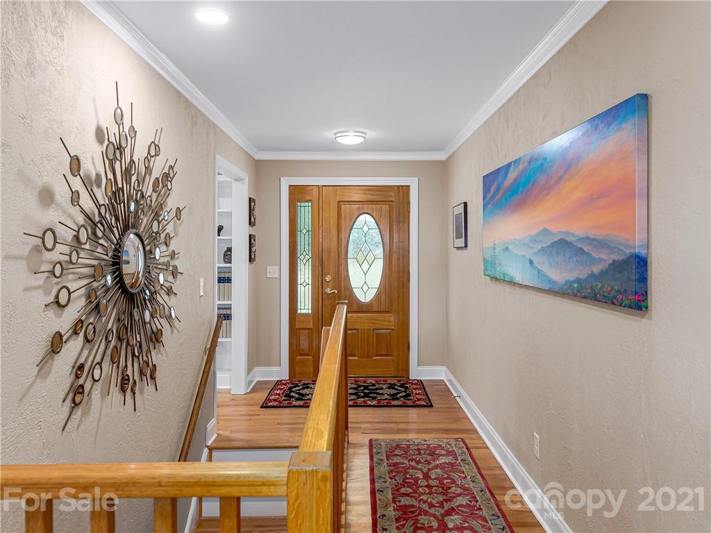 616 Windsor Road Asheville, NC 28804 - Photo 10 of 44 Gallery Image 10